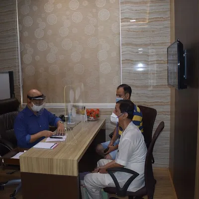 Dr. Mahore Amit