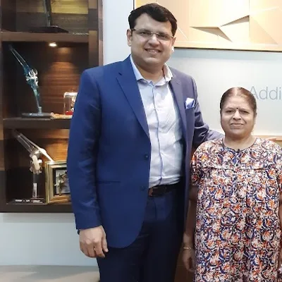 Dr. Santosh Shetty