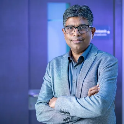 Dr. Shantanu Deshpande