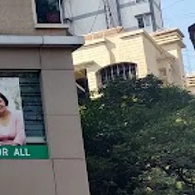 Dr. Esha Karia