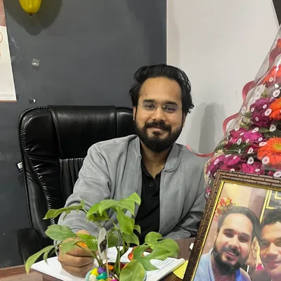 Dr. PARAM SATSANGI MD ( GOVT) DERMATOLOGIST AND COSMETIC SURGEON