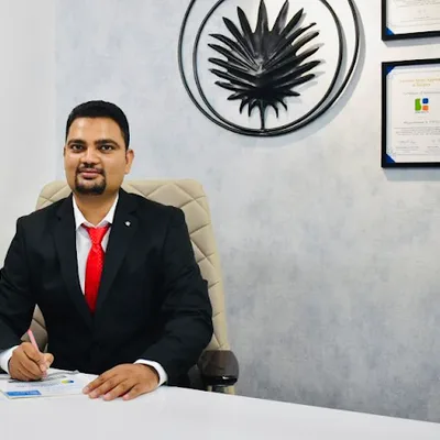 Dr. Shailendra Solanki