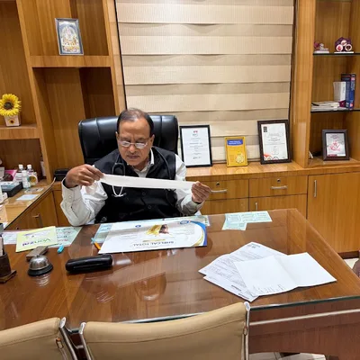 Dr. Vineet Agrawal