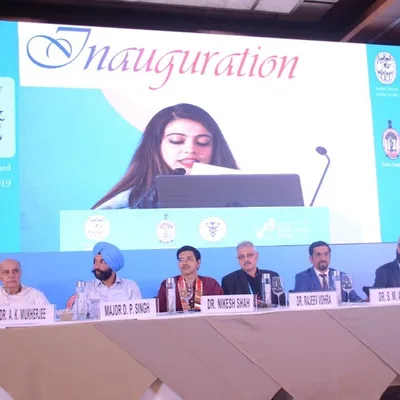 Dr. RAJEEV VOHRA
