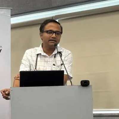 Dr. ABHISHEK KUMAR NEPHROLOGIST AND TRANSPLANT PHYSICIAN