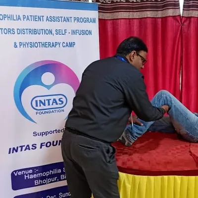 Dr. Rohit Kumar best physiotherapist in ara