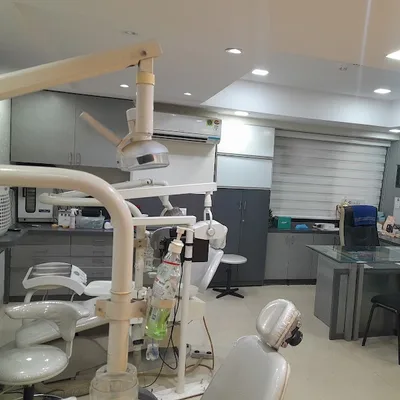 Dr. Seemit Shah