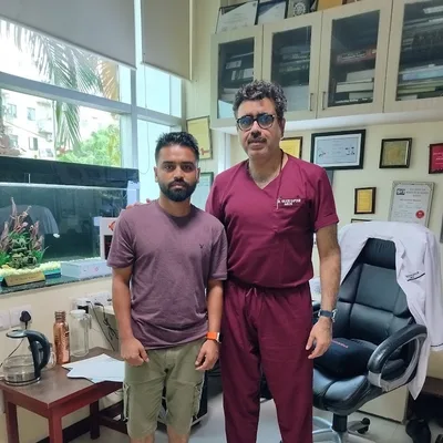 Dr. Vikash Kapoor