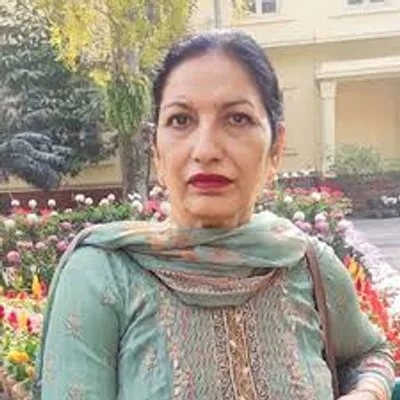 Dr. Manjit Kaur gynaecologist