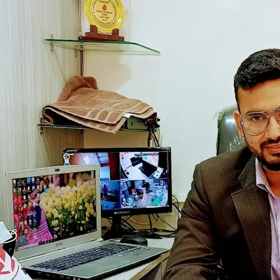 Dr. Dr.Siddhartha Bhowmik