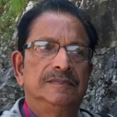 Dr. Oliver Noone