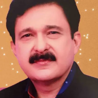 Dr. Suneet Khanna