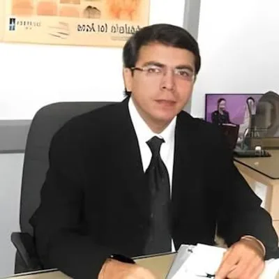 Dr. Amit Seth