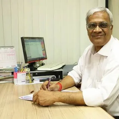 Dr. Vishnu Agarwal