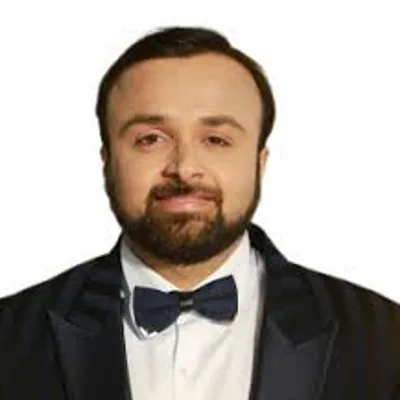 Dr. Kundan Mehta