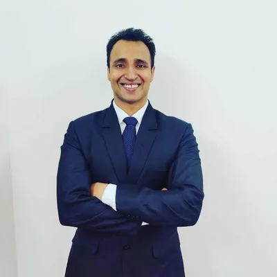 Dr. Sachin Khanna