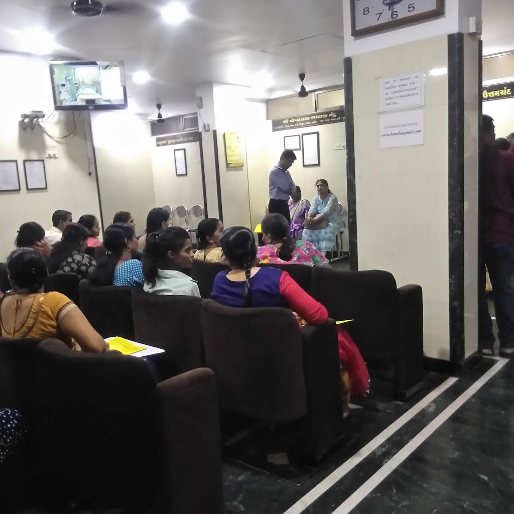 Hira Mongi Navneet Hospital