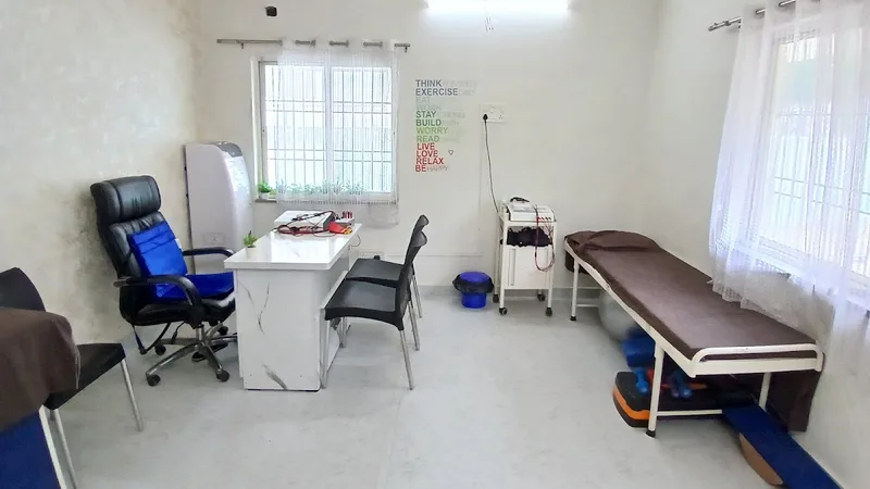 Advance Orthopaedic And Physiotherapy & Dental Clinic