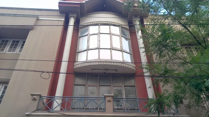 Aruna Hospital