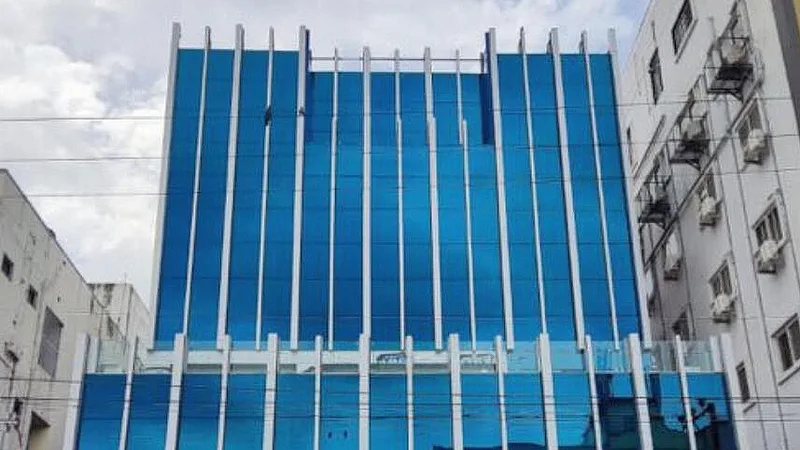 Dr. Akbar Eye Hospital