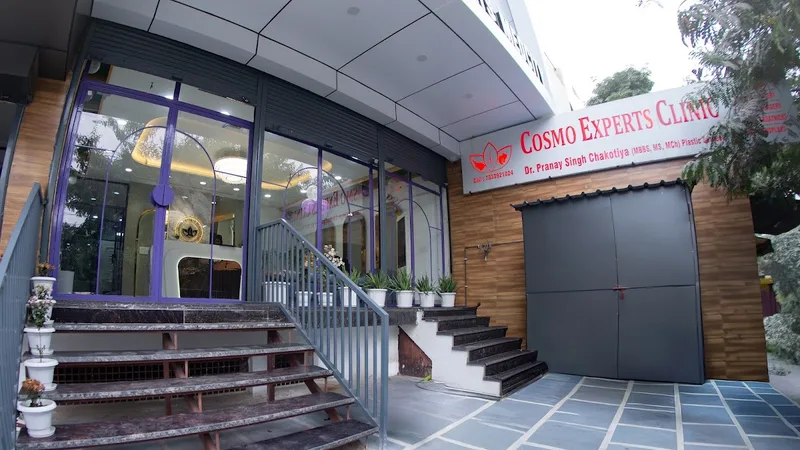 COSMO EXPERTS MEDCITY AGRA - Best Plastic Surgery Cosmetic surgery and Hair Transplant Clinic