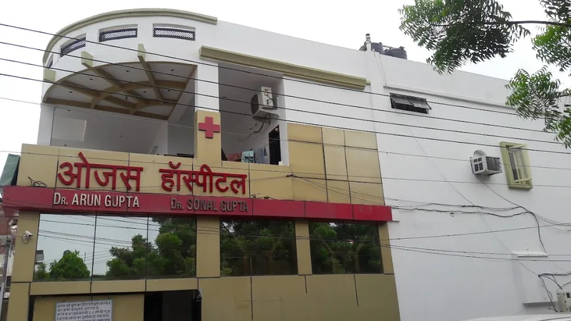 Dr Arun Gupta, Best Orthopaedic Surgeon in Agra / Joint Replacement Surgeon / Robotic Surgeon in Agra Clinic