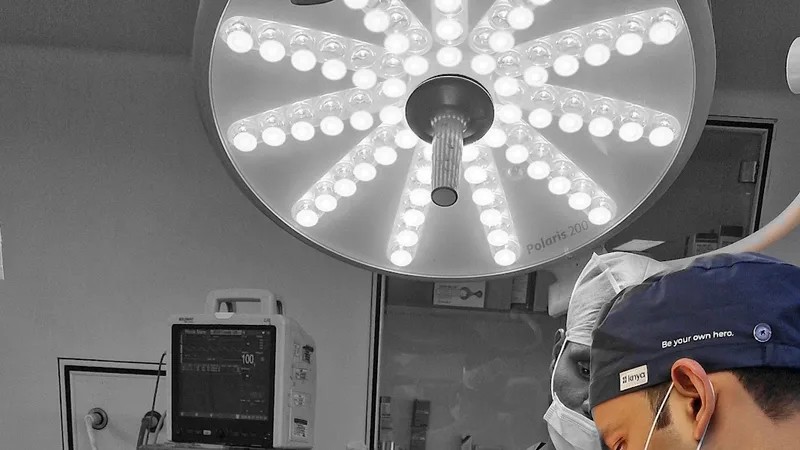 Dr ANIKET SHINDE, CANCER SURGEON Clinic