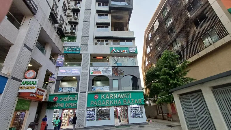 Aakar Cosmetic Center, Dr.Chetan Prajapati (Plastic Surgeon)