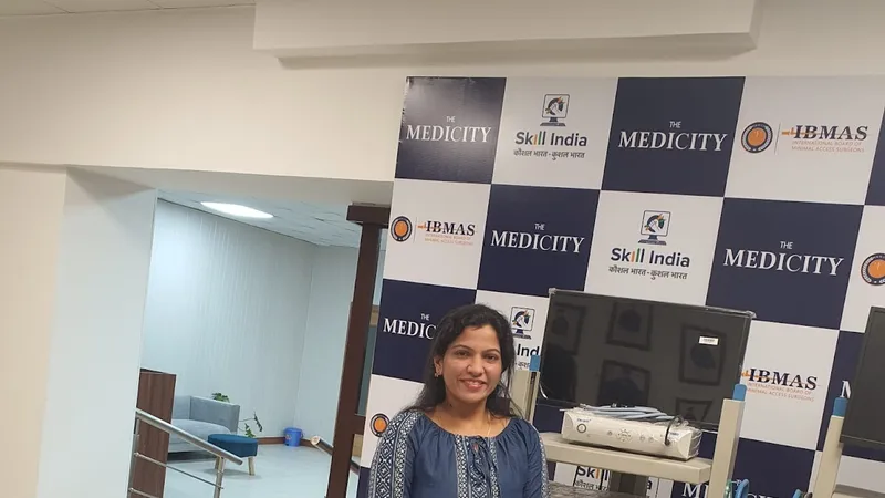 Dr Nidhi Goyal(MBBS,DGO,FMAS,DMAS)Best Gynaecologist in Ajmer,Consultant laproscopy surgeon,Infertility specialist,sonologist Clinic