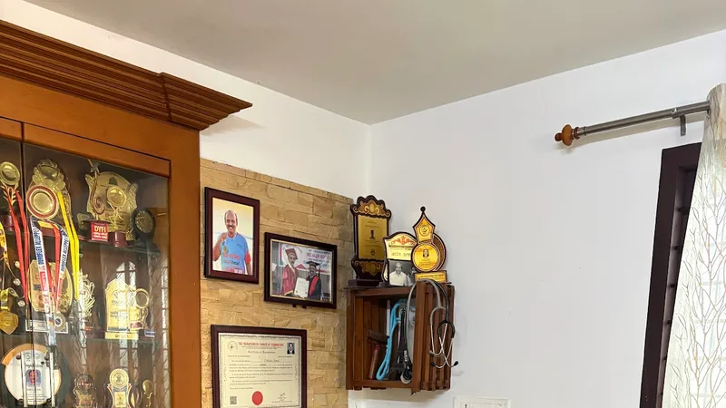 Dr.Mubas ,Acupuncture Clinic