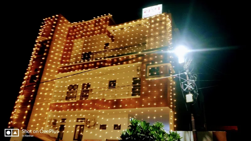 Vansh Hospital and Trauma Centre