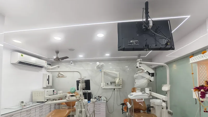 GARG DENTAL CARE - Dental Implants / Best dental clinic / Best dentist in Aligarh