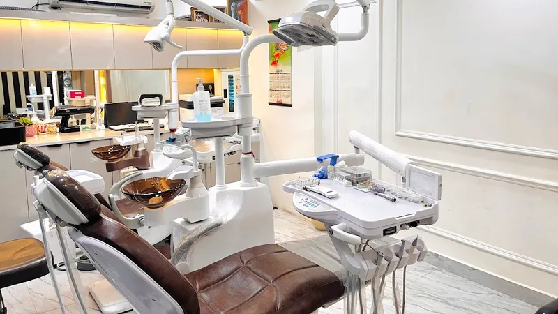 Dr Gaur's Cosmo Dental Care (A Multispeciality Dental & Implant Centre) Clinic