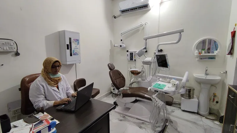𝗗𝗿 𝗥𝘂𝗯𝗶𝗮 𝗗𝗲𝗻𝘁𝗮𝗹 𝗖𝗹𝗶𝗻𝗶𝗰/Best Dentist/Dental Clinic/Dental Surgeon/Dental Implant/Root Canal Treatment in Aligarh