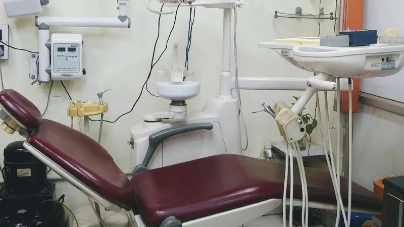 Satyam dental care , Best dental clinic in Aligarh opposite khirni gate police chawki hathras adda Aligarh
