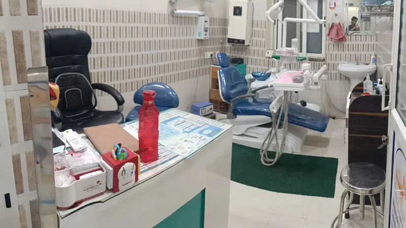 Bhardwaj Dental Clinic & Implant Centre