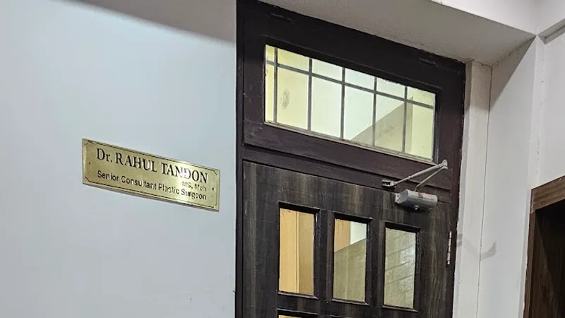 Dr Rahul Tandon Plastic Surgery Clinic Clinic