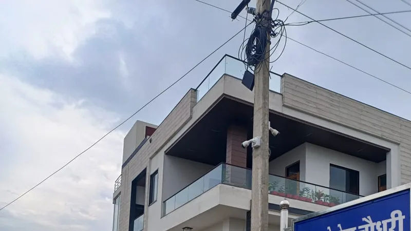 Dr Yogesh Choudhary Clinic