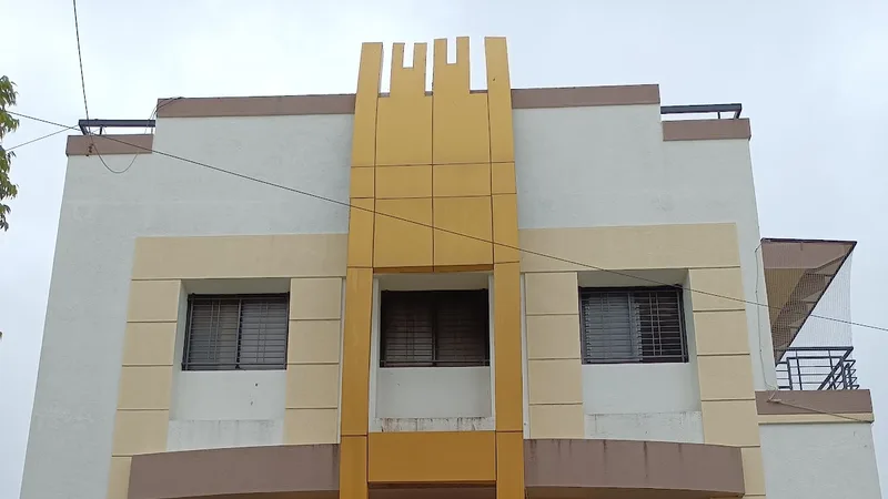 Dr Monali Dhole Clinic