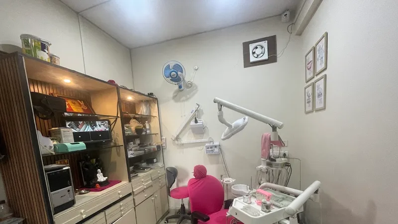 Dr.Giri’s Shashi dental care and implant centre