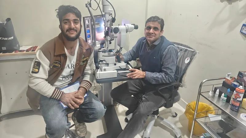 Dr Pawan Prasher Eye and Corneal Transplant Centre Clinic