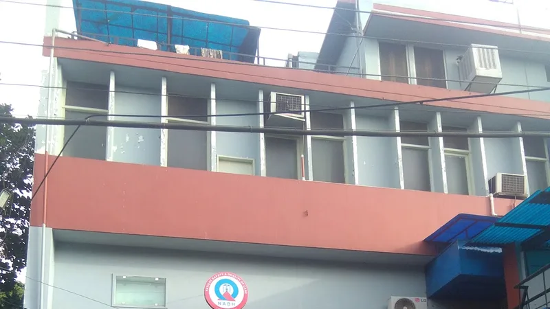MADAAN HOSPITAL - Amritsar - Dr. Rakesh Madaan