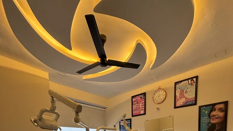 Dhillon Dental Studio