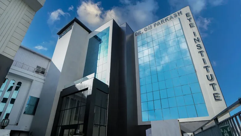 Dr Om Parkash Eye Institute Clinic
