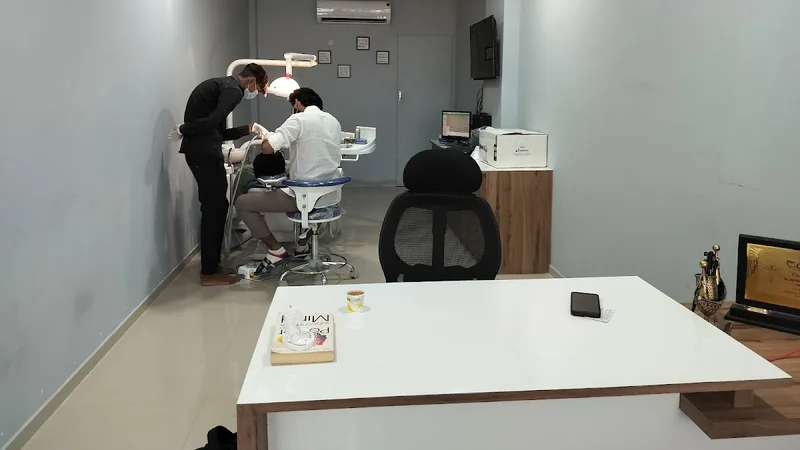 Om Dental By Navdip