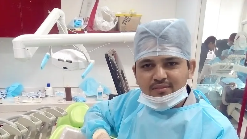 Confidental clinic ,limbuwala complex,dr afzal