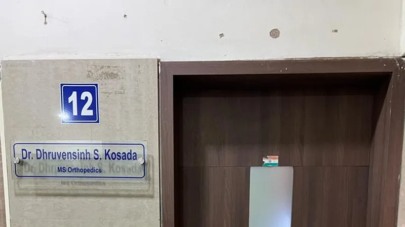 𝗗𝗥. 𝗗𝗵𝗿𝘂𝘃𝗶𝗻𝘀𝗶𝗻𝗵 𝘀. 𝗸𝗼𝘀𝗮𝗱𝗮