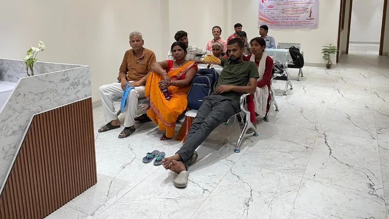 Dr Rakesh Jha- Best Gastroenterologist in Patna Clinic