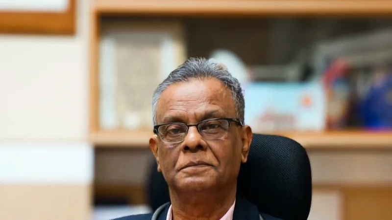 Dr Swapan Kumar De -Top Heart Specialist in Kolkata Clinic