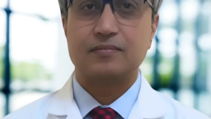 Prof Dr Srinjoy Saha: Cosmetic Plastic Surgeon Kolkata
